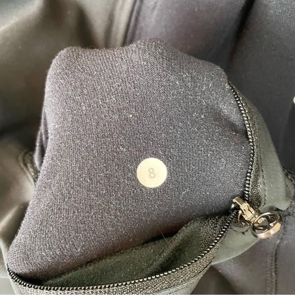 Lululemon Run: Draft Dodger Jacket Size 8 - Picture 15 of 16